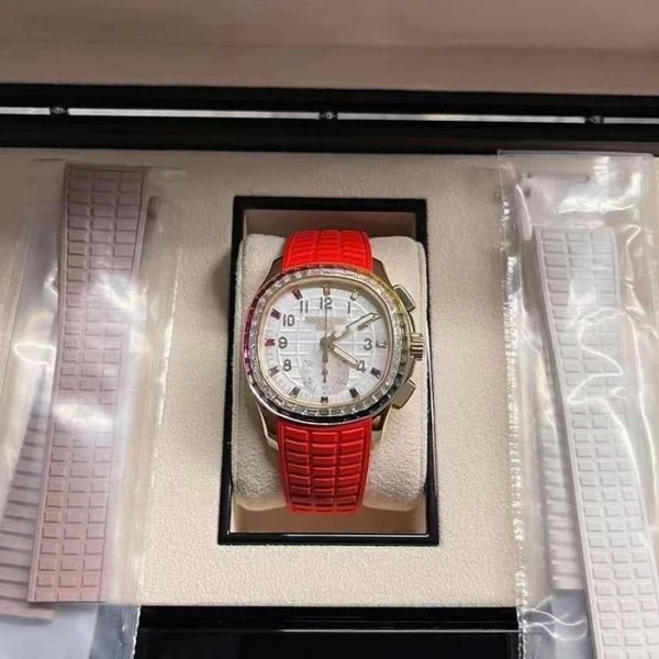 Patek Philippe Aquanaut 7968/300R-001 Luce Rainbow - Image 2