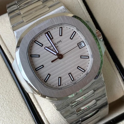Buy Patek Philippe Nautilus 5711/1A-011 - Image 2