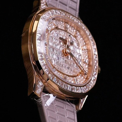 Patek Philippe Aquanaut 5062/450R-001 - Image 2