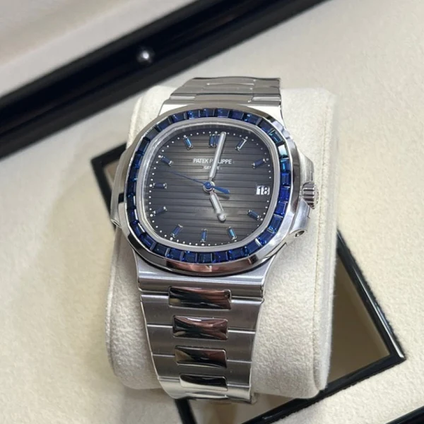 Patek Philippe Nautilus 5711/111P-001 - Image 2