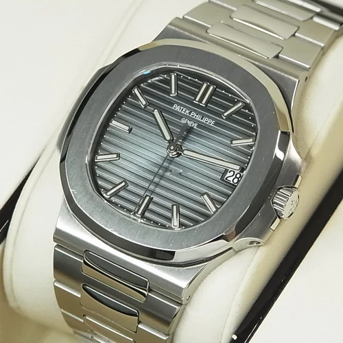 Patek Philippe Nautilus 5711/1A Full