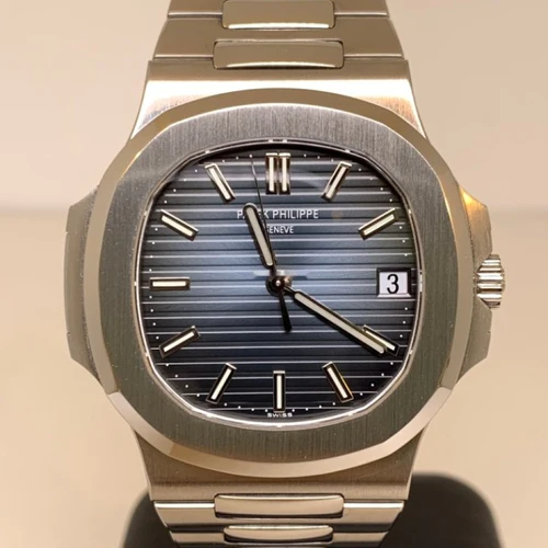 Patek Philippe Nautilus 5711/1A New