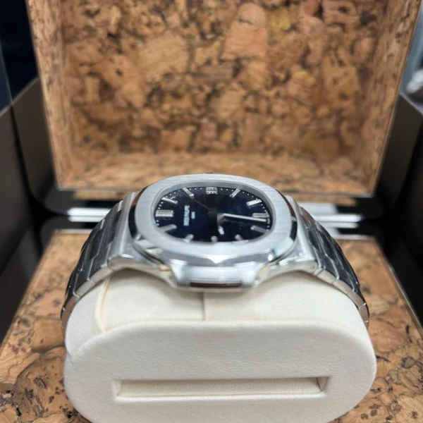 Patek Philippe Nautilus 5711/1P 40th Anniversary - Image 2