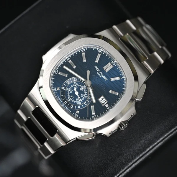 Patek Philippe Nautilus 5976/1G Chronograph 40th Anniversary - Image 2